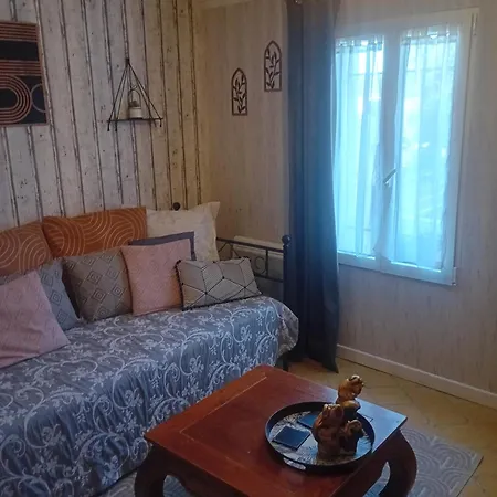 Maison D'arclau فندق مبيت وإفطار 3*