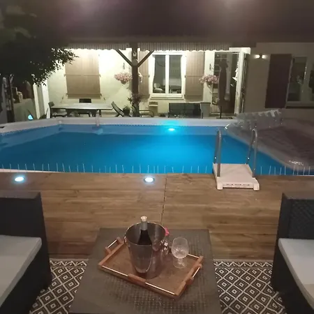 فندق مبيت وإفطار Maison D'arclau Saint-Amans-Soult